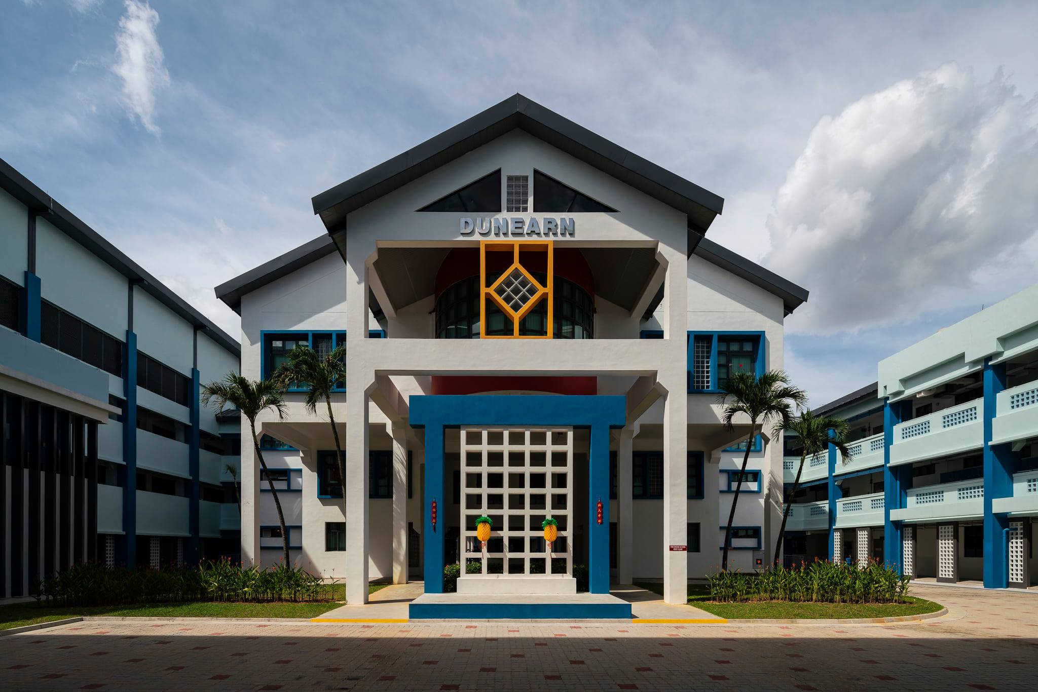 DUNEARN SECONDARY SCHOOL Dunearn Secondary School